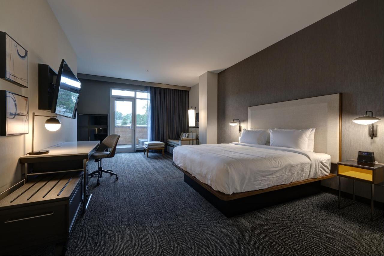 Courtyard By Marriott Iowa City University Heights Extérieur photo