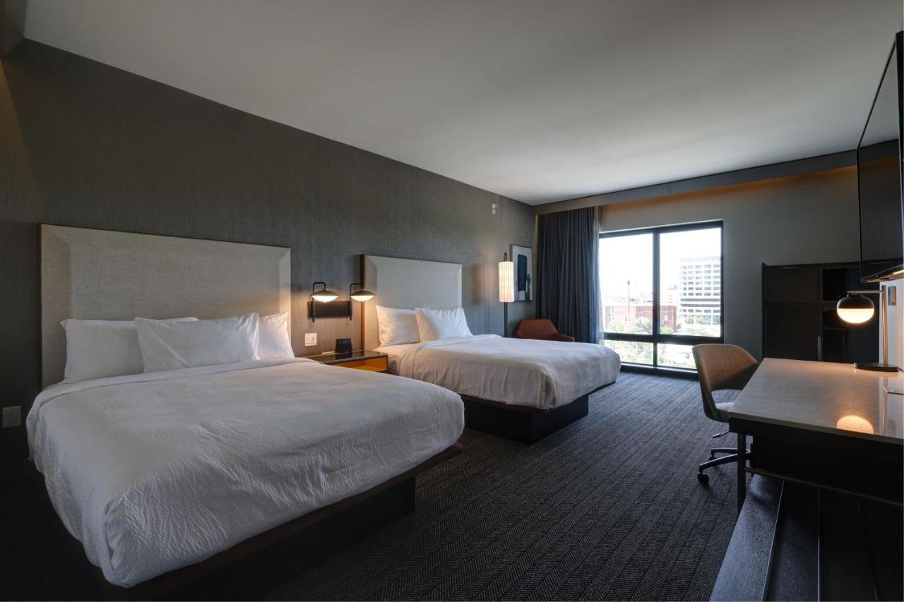 Courtyard By Marriott Iowa City University Heights Extérieur photo